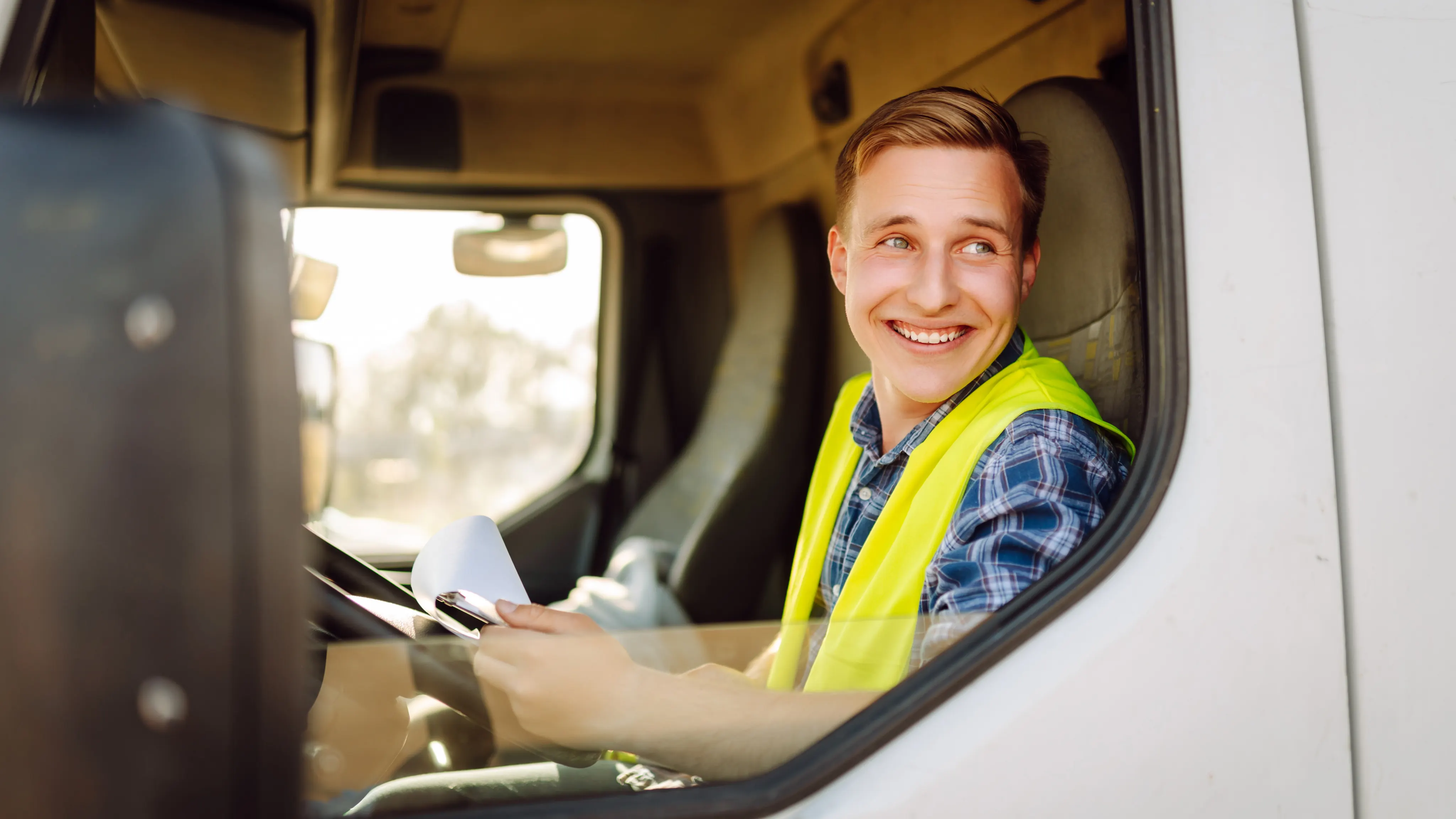 Logistics truck operator - PLT Logistic